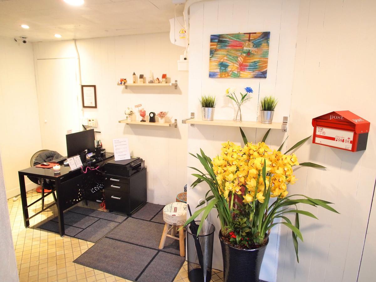 Hostel Gaon Sinchon Сеул Екстер'єр фото
