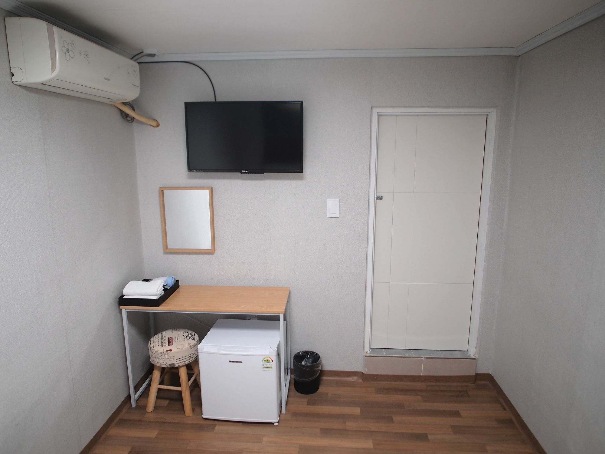 Hostel Gaon Sinchon Сеул Екстер'єр фото